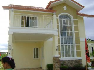 FOR SALE: House Laguna > Sta Rosa