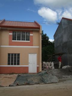 HOUSE& LOT UNIT IN SAN MATEO RIZAL LIPAT AGAD