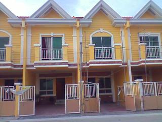 FOR SALE: Apartment / Condo / Townhouse Manila Metropolitan Area > Las Pinas