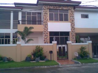 FOR SALE: House Manila Metropolitan Area > Paranaque