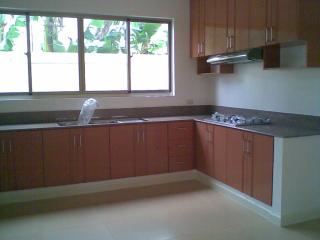 FOR SALE: House Manila Metropolitan Area > Paranaque 4