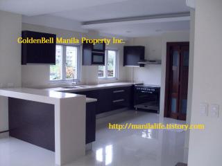 FOR SALE: Apartment / Condo / Townhouse Manila Metropolitan Area > Makati 3