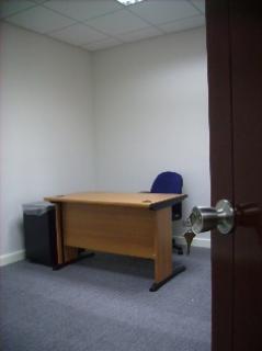 FOR RENT / LEASE: Office / Commercial / Industrial Manila Metropolitan Area > Makati