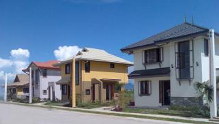 FOR SALE: Apartment / Condo / Townhouse Abra 1