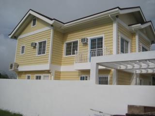 FOR SALE: House Tagaytay