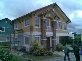 FOR SALE: House Cavite > Bacoor 1