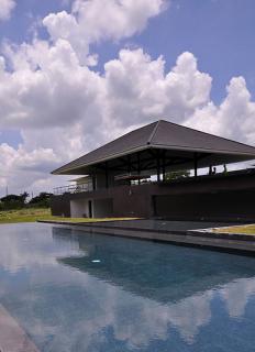 Infinity Pool at the Southforbes Tokyo Mansions