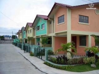 FOR SALE: Apartment / Condo / Townhouse Cavite > Imus