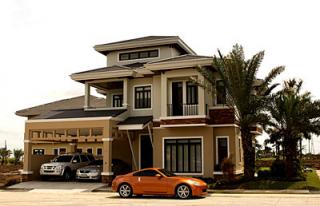 FOR SALE: House Laguna 31