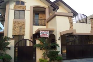 3BR corner lot house BF Homes Paranaque 8.9M