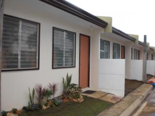 ROWHOUSE FOR ONLY 459,000 RFO