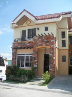 FOR SALE: Apartment / Condo / Townhouse Cavite > Bacoor