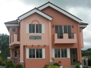 FOR SALE: Apartment / Condo / Townhouse Tagaytay