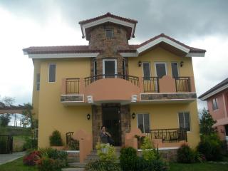 FOR SALE: Apartment / Condo / Townhouse Tagaytay