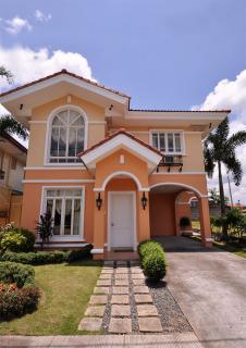 FOR SALE: House Laguna > Sta Rosa