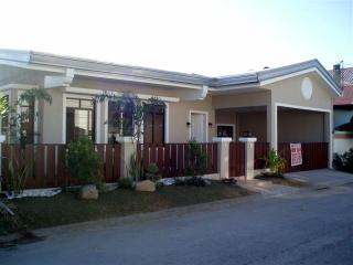 FOR SALE: House Manila Metropolitan Area > Paranaque