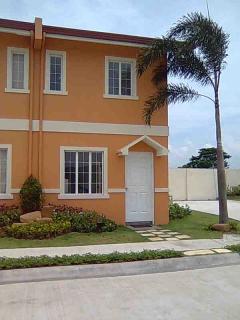 FOR SALE: Apartment / Condo / Townhouse Cavite > Bacoor