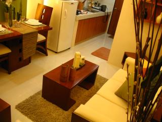 FOR RENT / LEASE: Apartment / Condo / Townhouse Manila Metropolitan Area > Makati