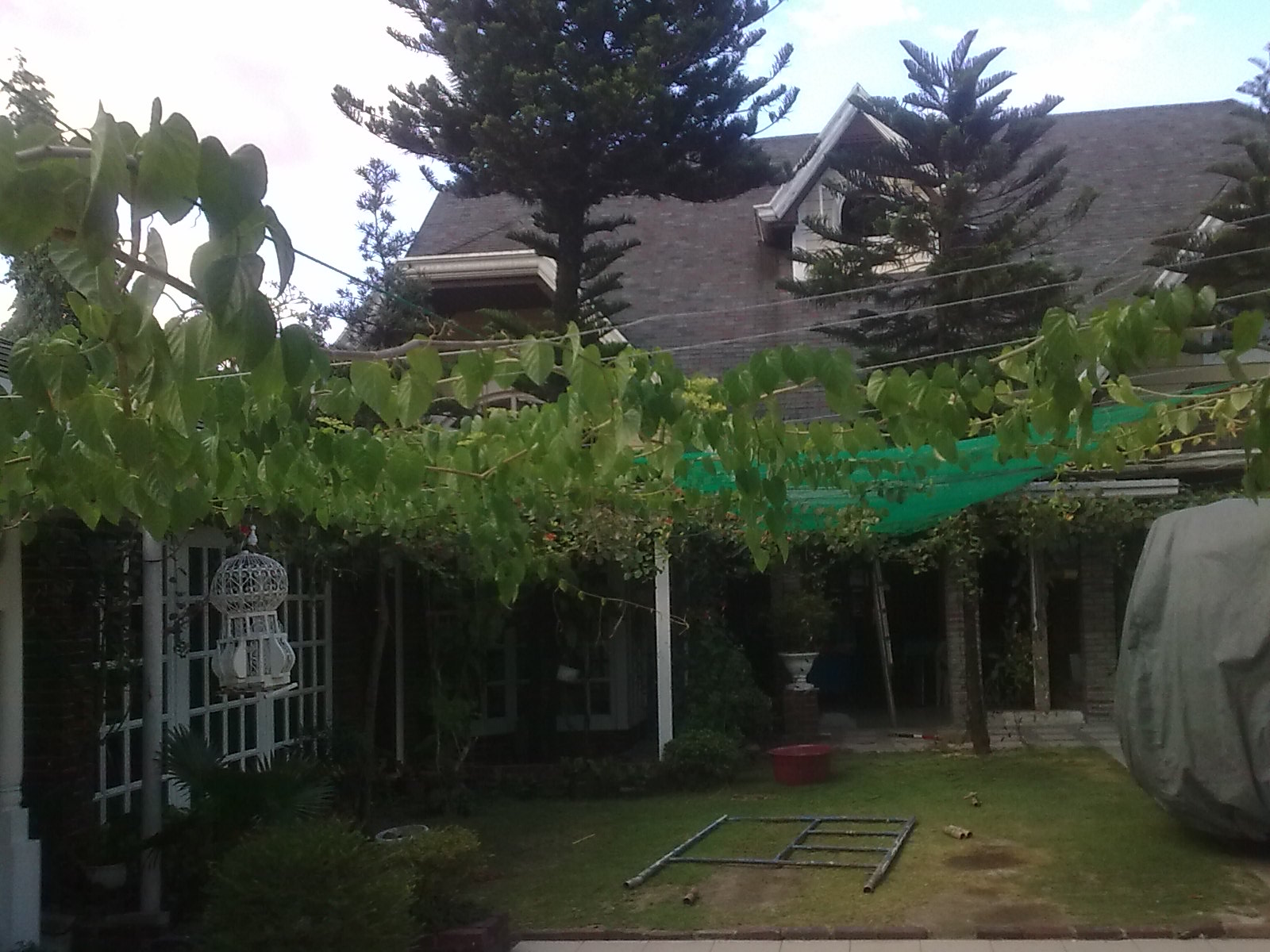 FOR SALE: House Manila Metropolitan Area > Quezon