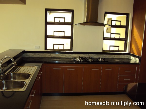 FOR SALE: House Manila Metropolitan Area > Paranaque 16