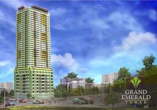 Condominium, 2 Bedrooms, Grand Emerald Tower, Pasig