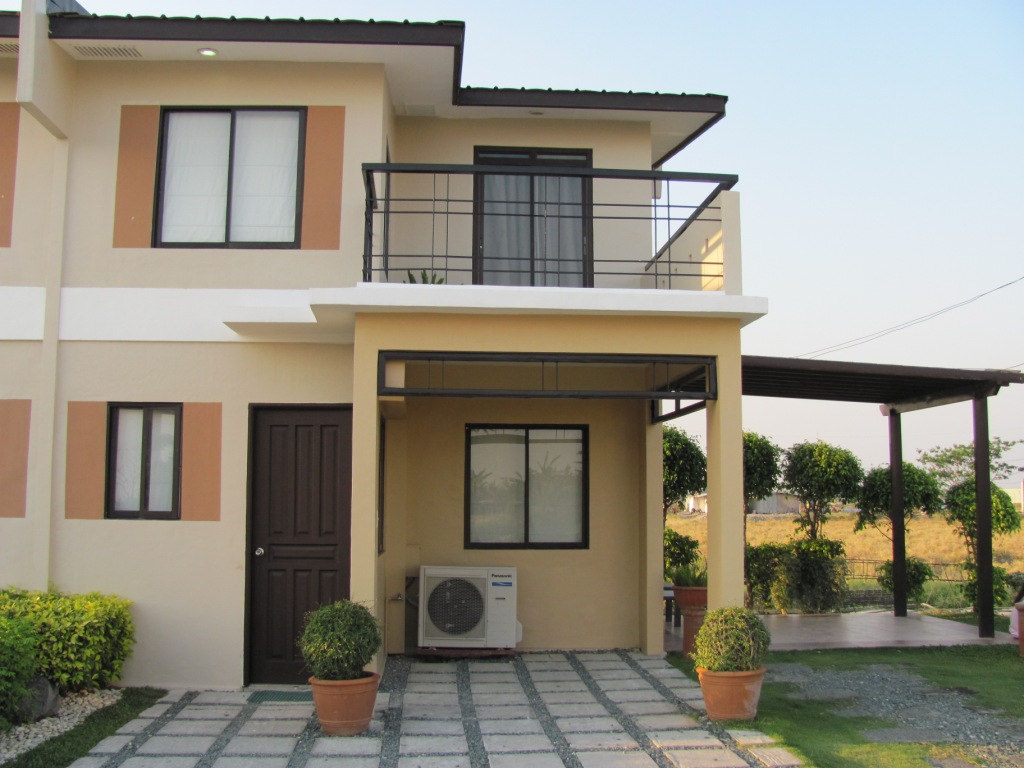 FOR SALE: House Cavite > Imus 1