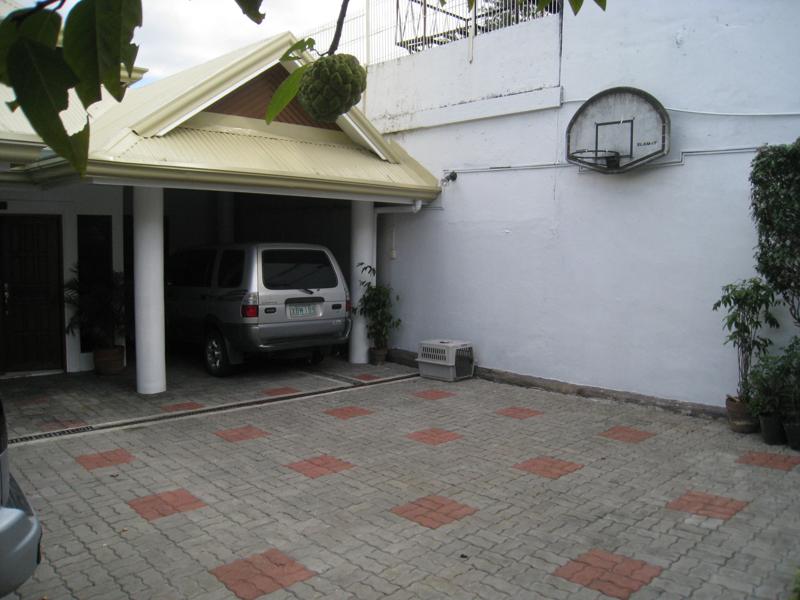 house front gate