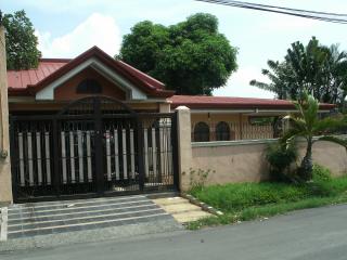 FOR SALE: House Manila Metropolitan Area > Paranaque 1