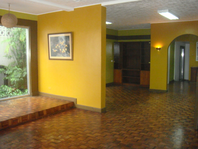 FOR RENT / LEASE: House Manila Metropolitan Area > Mandaluyong 2