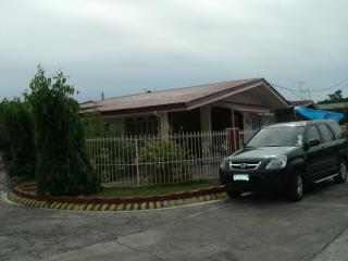 FOR SALE: House Manila Metropolitan Area > Las Pinas