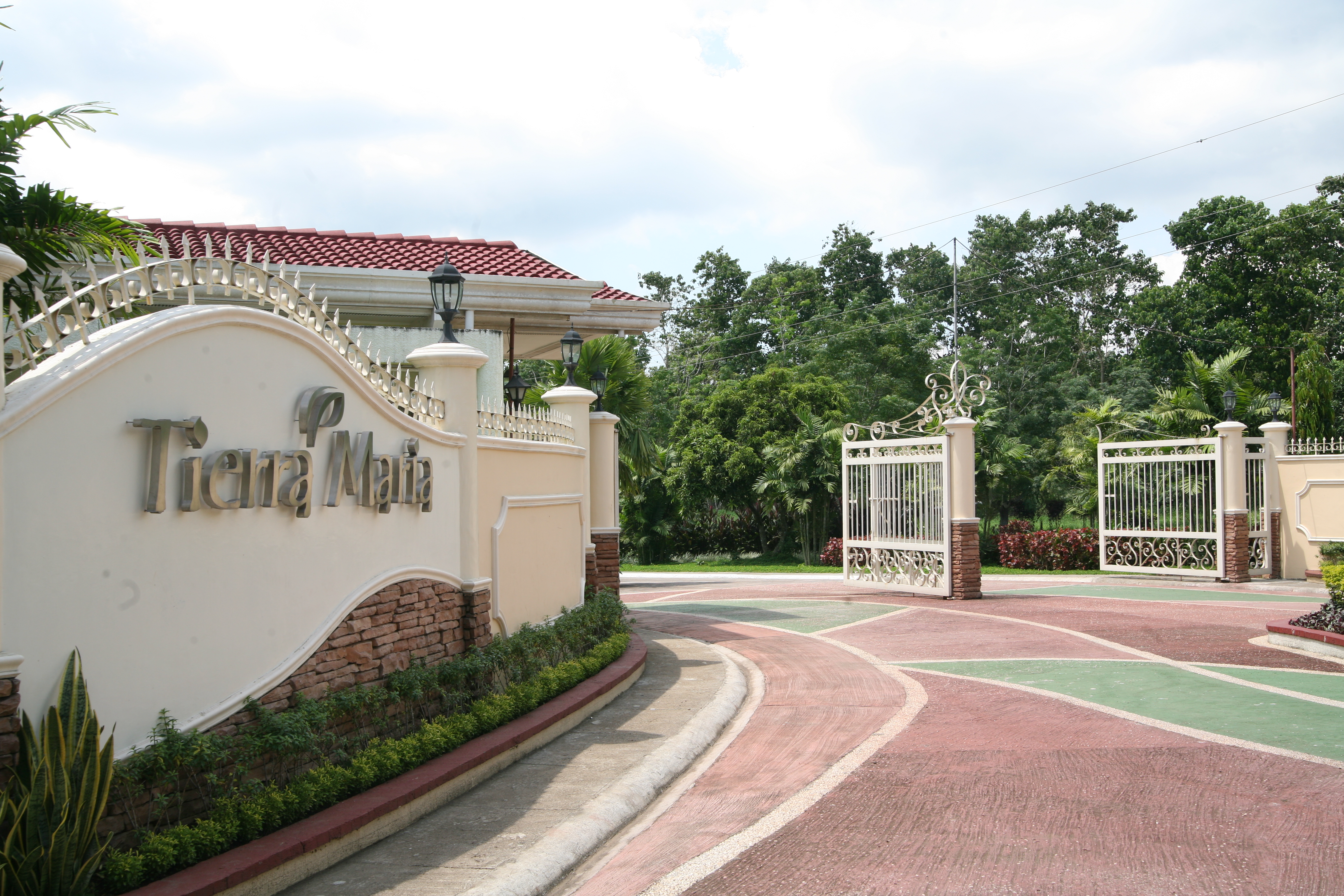 Main Gate 