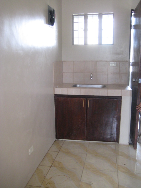 FOR SALE: Apartment / Condo / Townhouse Cavite 6