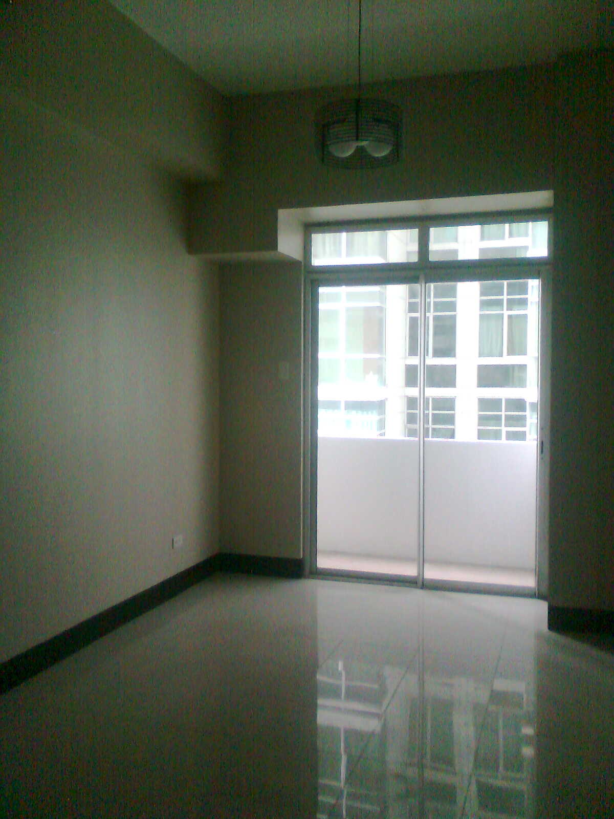 FOR RENT / LEASE: Apartment / Condo / Townhouse Manila Metropolitan Area > Makati 5