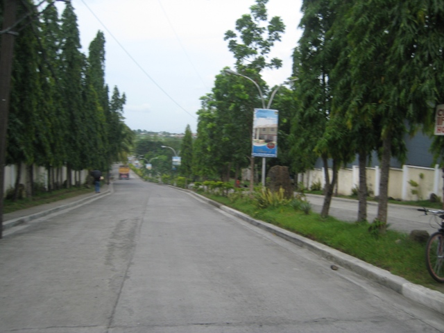 main road 