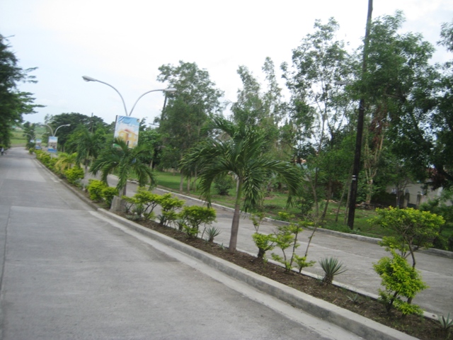 main road