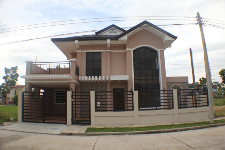 House and Lot for sale