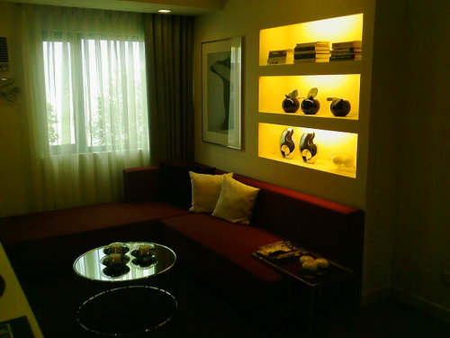 FOR SALE: Apartment / Condo / Townhouse Manila Metropolitan Area > Makati 3