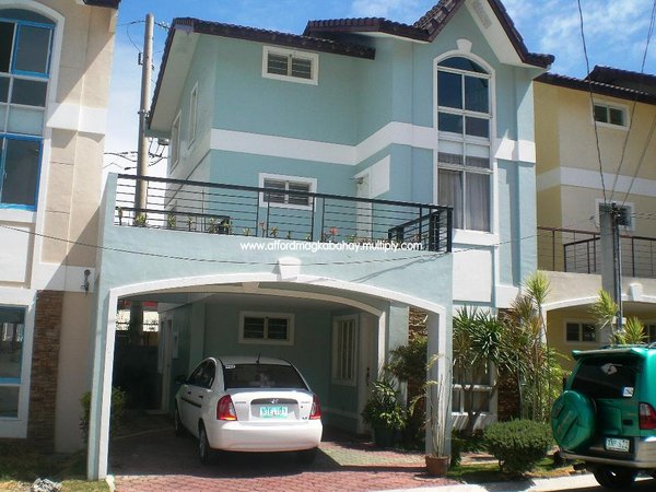 FOR SALE: House Cavite > Bacoor