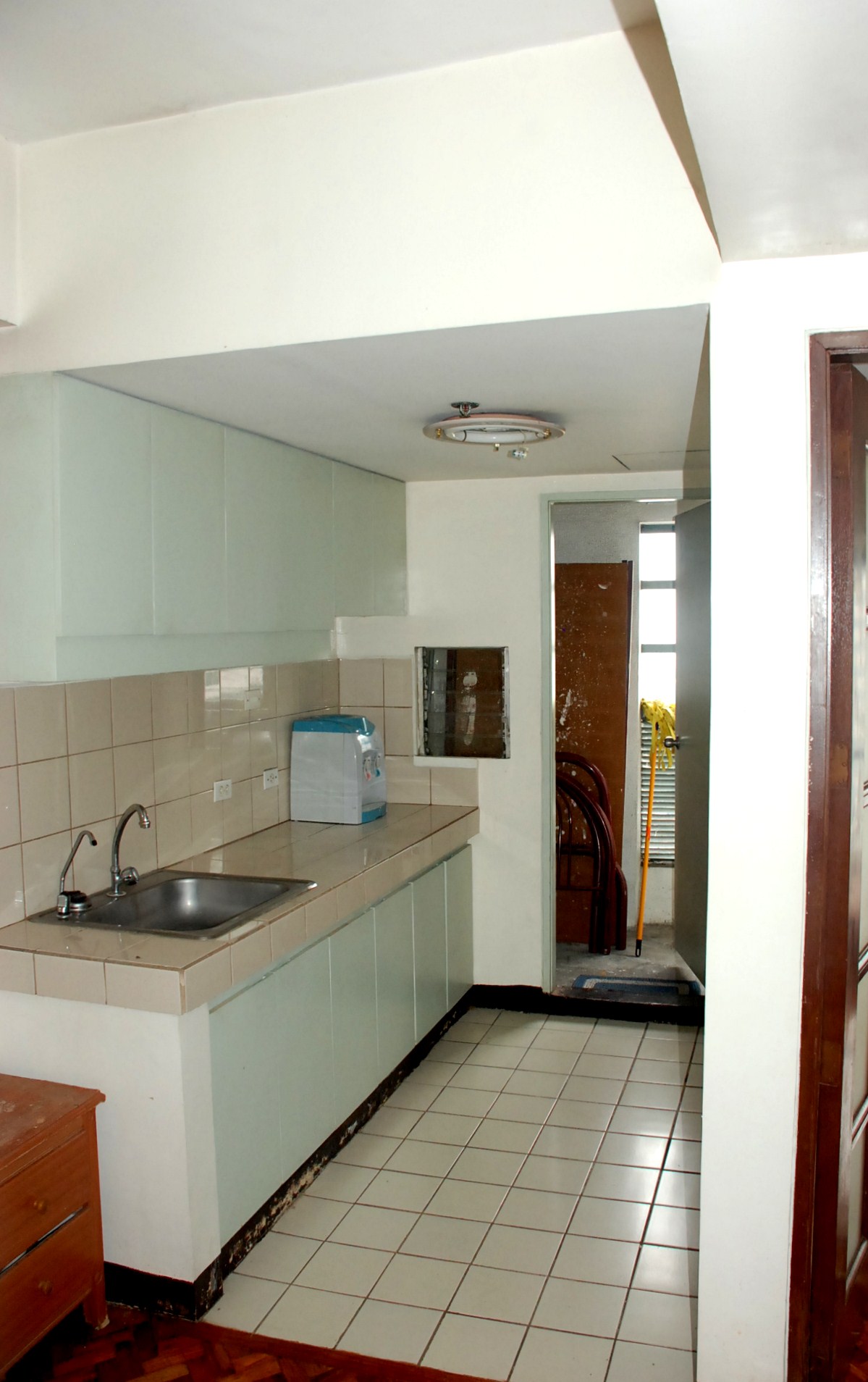 Condominium for sale in the Philippines, kitchen 