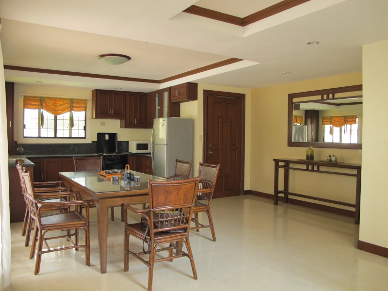 FOR RENT / LEASE: House Davao >Davao City 2