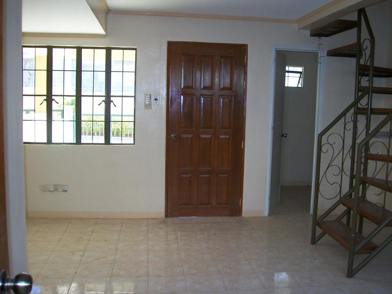 FOR SALE: Apartment / Condo / Townhouse Rizal > Antipolo 4