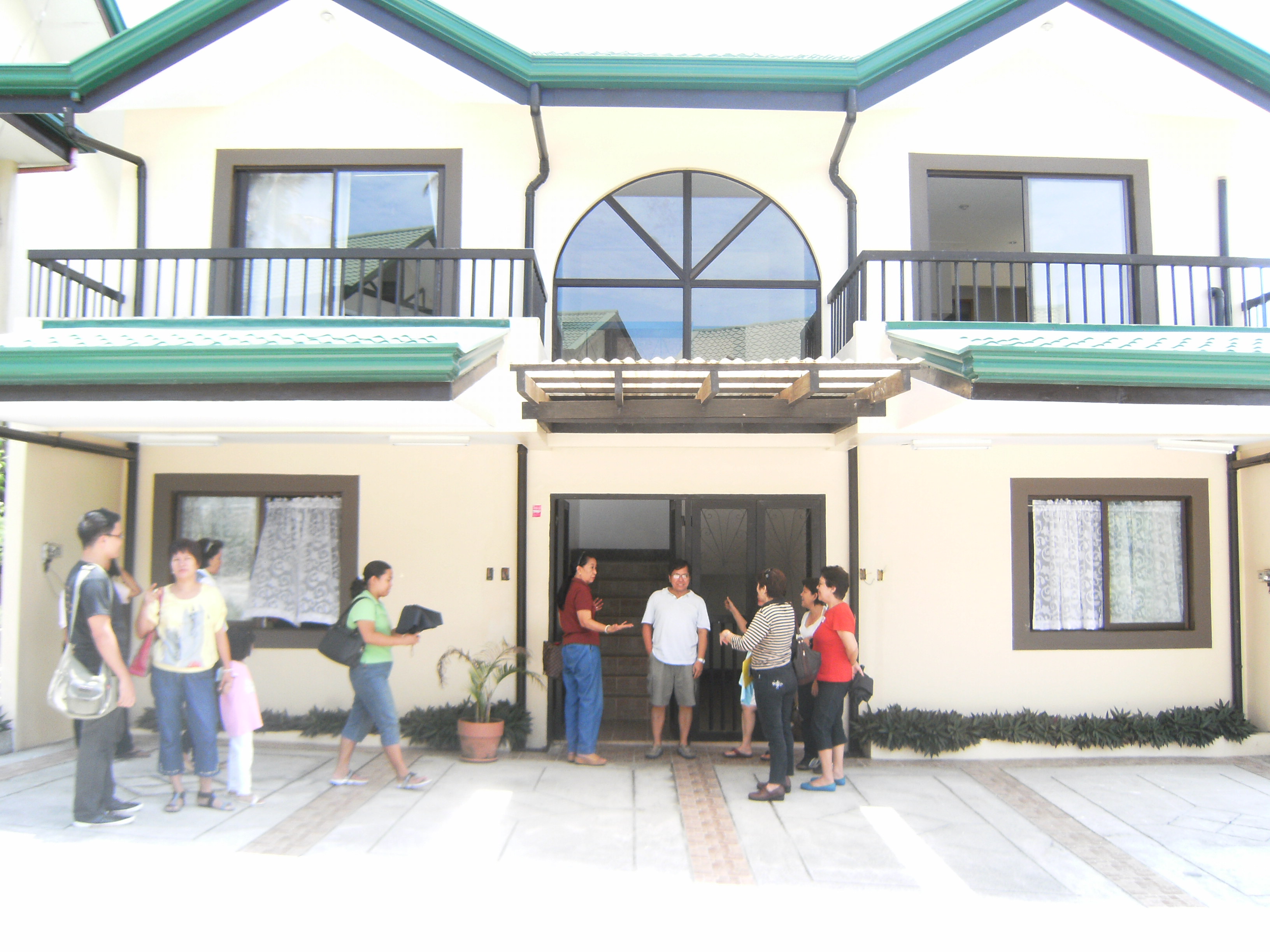 FOR SALE: Apartment / Condo / Townhouse Cavite