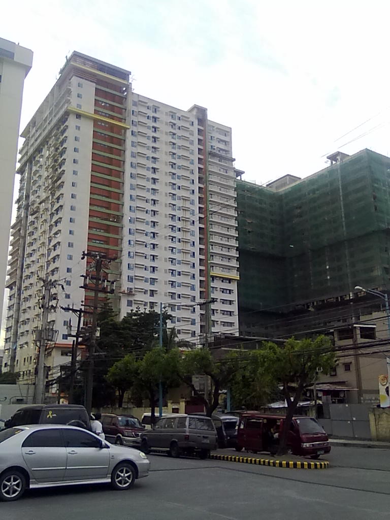 RENT TO OWN: Apartment / Condo / Townhouse Manila Metropolitan Area > Makati