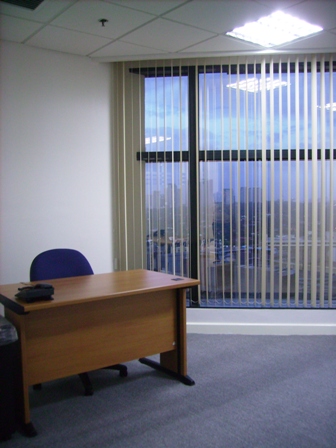 FOR RENT / LEASE: Office / Commercial / Industrial Manila Metropolitan Area > Makati