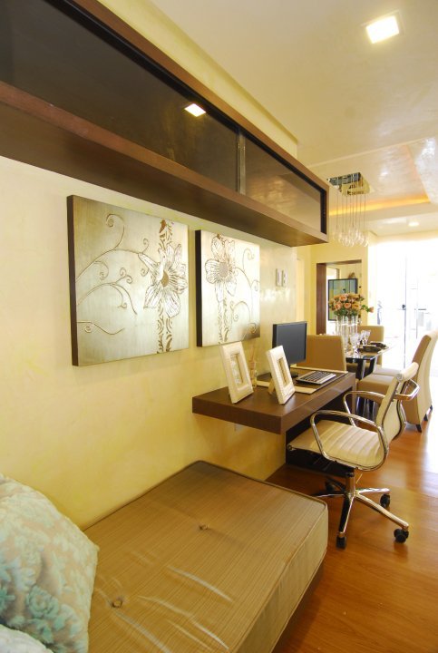 FOR SALE: Apartment / Condo / Townhouse Manila Metropolitan Area > Makati 3