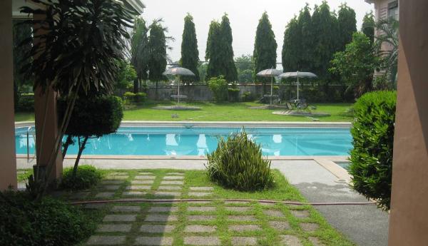 FOR SALE: Apartment / Condo / Townhouse Cavite 5