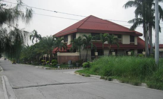 FOR SALE: Apartment / Condo / Townhouse Cavite 8