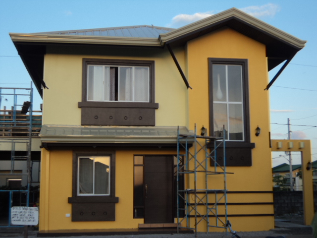 FOR SALE: House Laguna 4