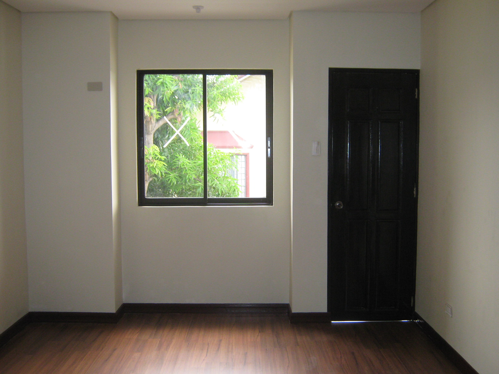 FOR SALE: Apartment / Condo / Townhouse Manila Metropolitan Area > Paranaque 3