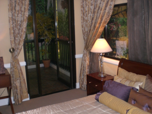 BEDROOM WITH BALCONY